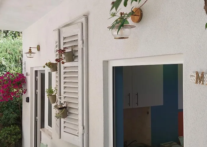 Appartement Roza - A Charming Oasis In The Centre Of Makarska