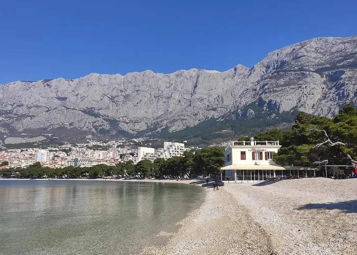 Roza - A Charming Oasis In The Centre Of * Makarska