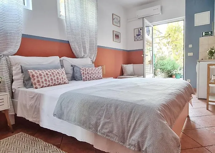 Roza - A Charming Oasis In The Centre Of Daire