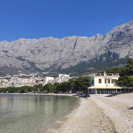 A Charming Oasis In The Center * Makarska