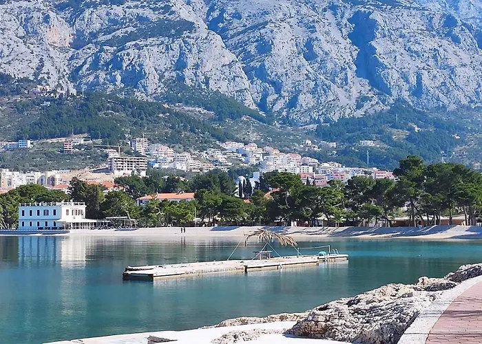 Roza - A Charming Oasis In The Centre Of Apartment Makarska